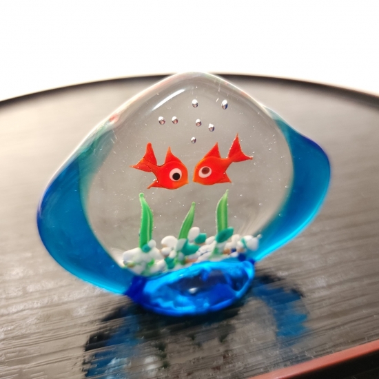 ガラス細工　熱帯魚 Amazon.co.jp: （イスイ）YISHUI ガラス 魚 置物 インテリア